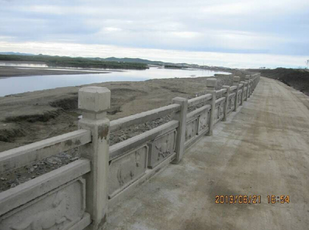 ���̰���