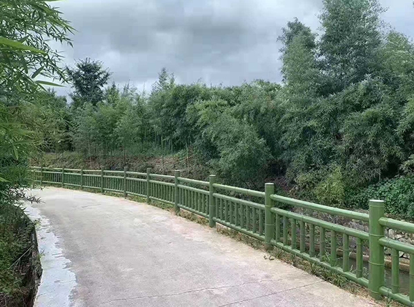 ���̰���